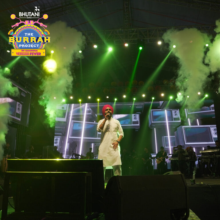WHAT A WRAP FOR THE BIGGEST PUNJABI MUSIC AND FOOD FESTIVAL IN DELHI WITH SMASHING PERFORMAES BY AMMY VIRK, GURDAS MAAN AT THE JLN STADIUM.